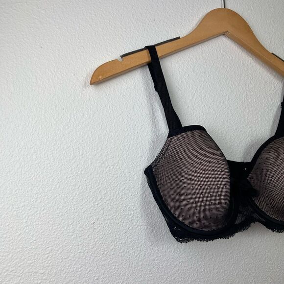 Chantelle Underwire Bra 32 DD - Picture 2 of 6